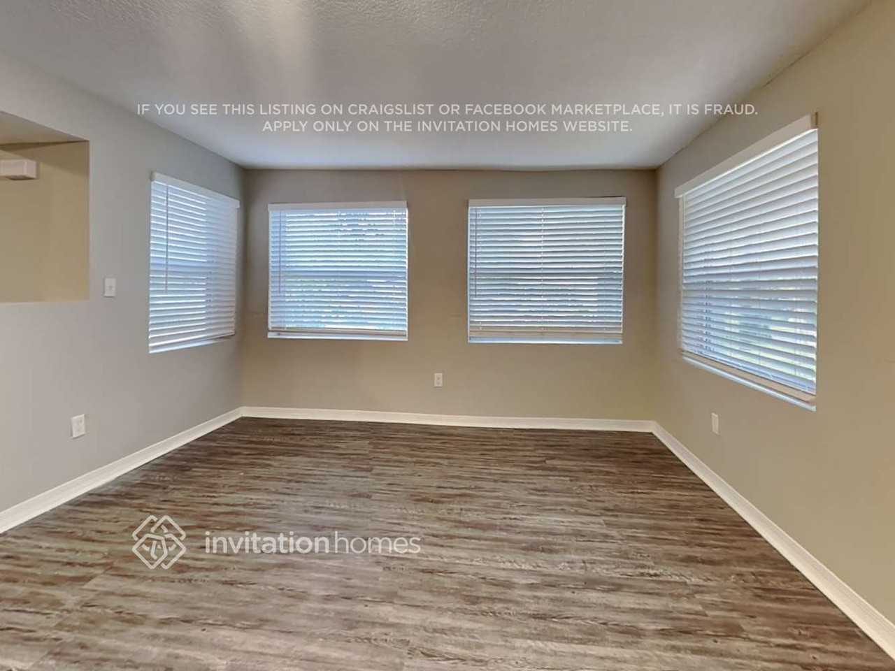 10345 Driftwood Rd - Photo 5 of 15