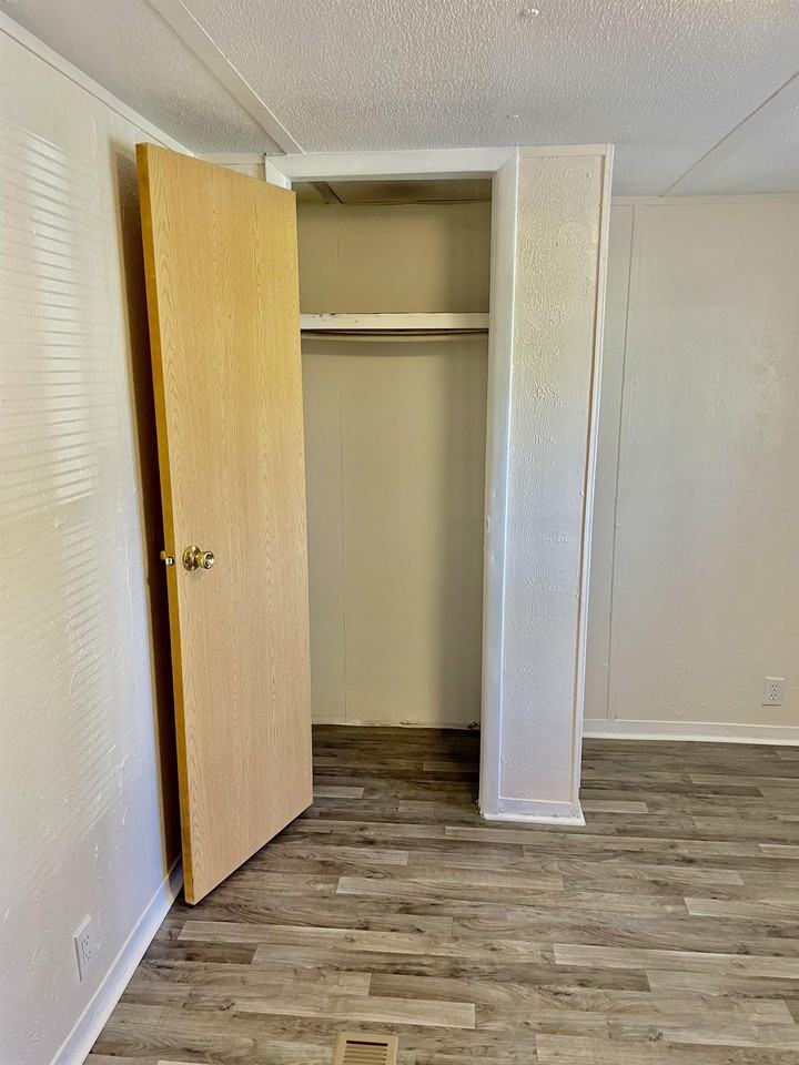 259 Stockton St - Photo 2 of 28