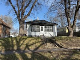 featured image of 3911 8th St