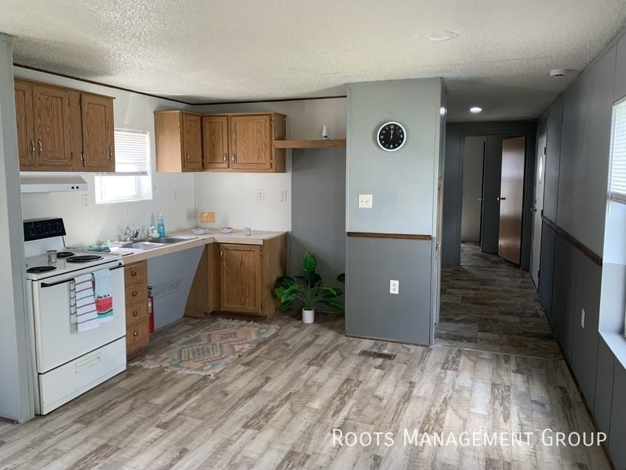 8725 Wabash Ave #117 - Photo 3 of 18