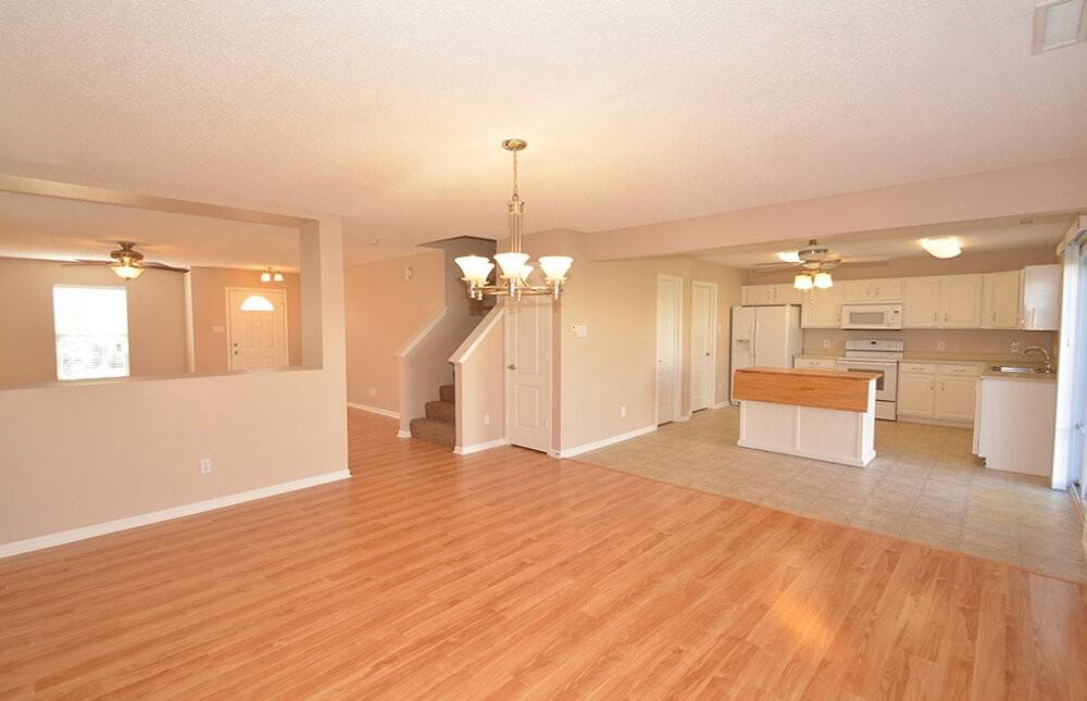 15131 Clear St - Photo 7 of 31