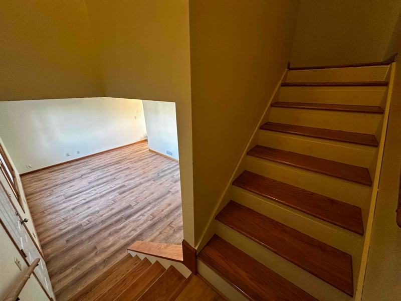 516 S Keystone Ave - Photo 3 of 11