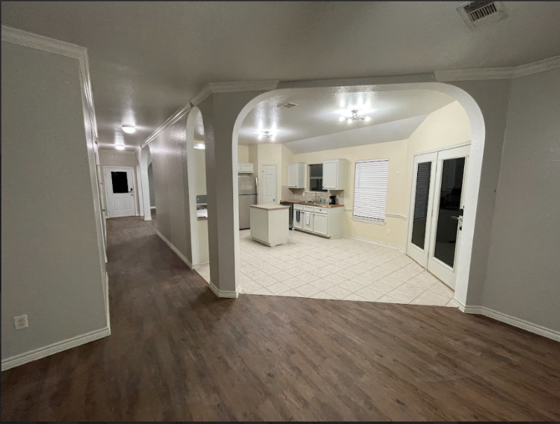 3401 Little John Dr - Photo 3 of 14