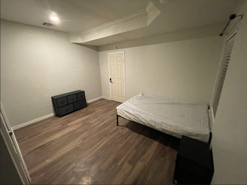 3401 Little John Dr - Photo 5 of 14