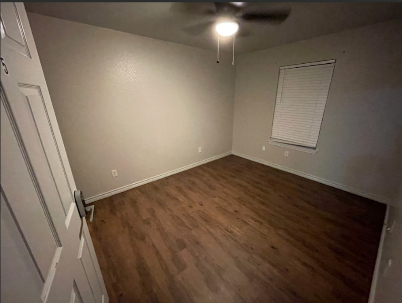 3401 Little John Dr - Photo 6 of 14