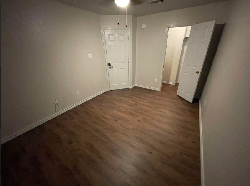 3401 Little John Dr - Photo 7 of 14