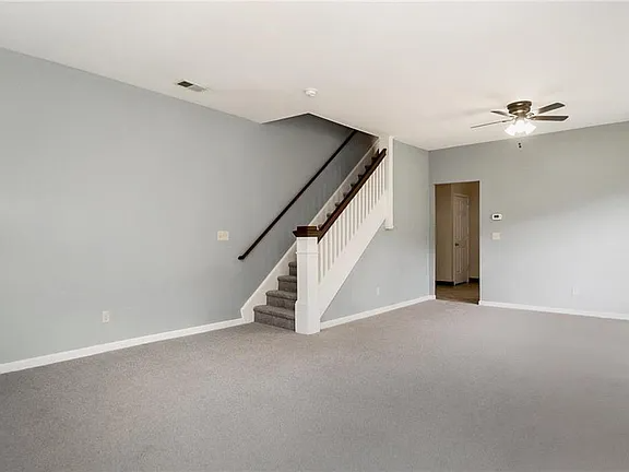 603 Lechauwecki Ave - Photo 3 of 19