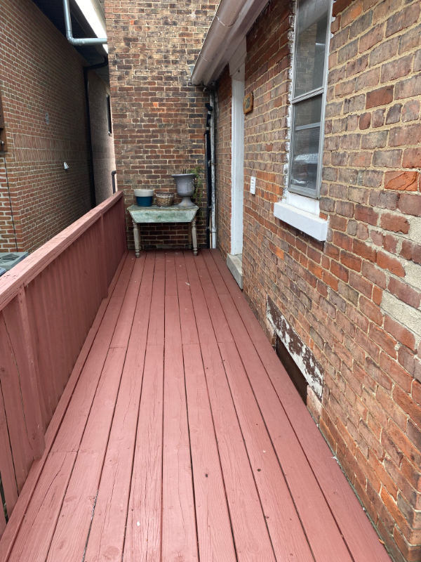 125 1/2 E Main St - Photo 3 of 12