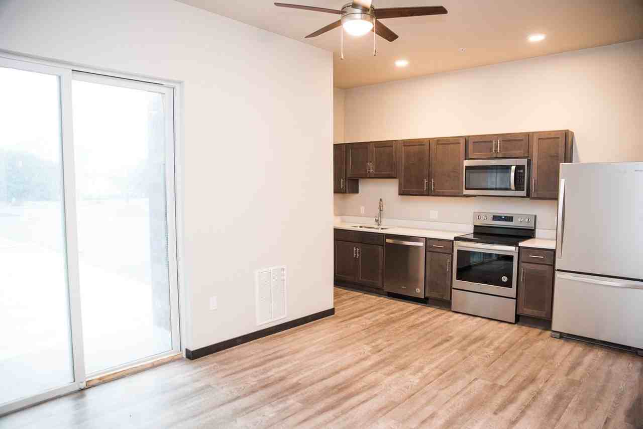 ELEMENT Apartments II - 772 - Photo 5 of 8