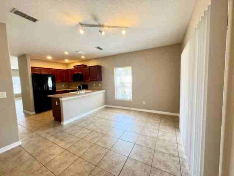 3560 Windleshore Way - Photo 7 of 20