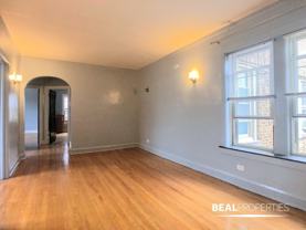 2108 W Ainslie St #E3 - Photo 1 of 1