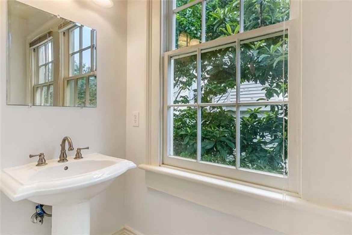 1002 Jackson Ave #G7 - Photo 4 of 15