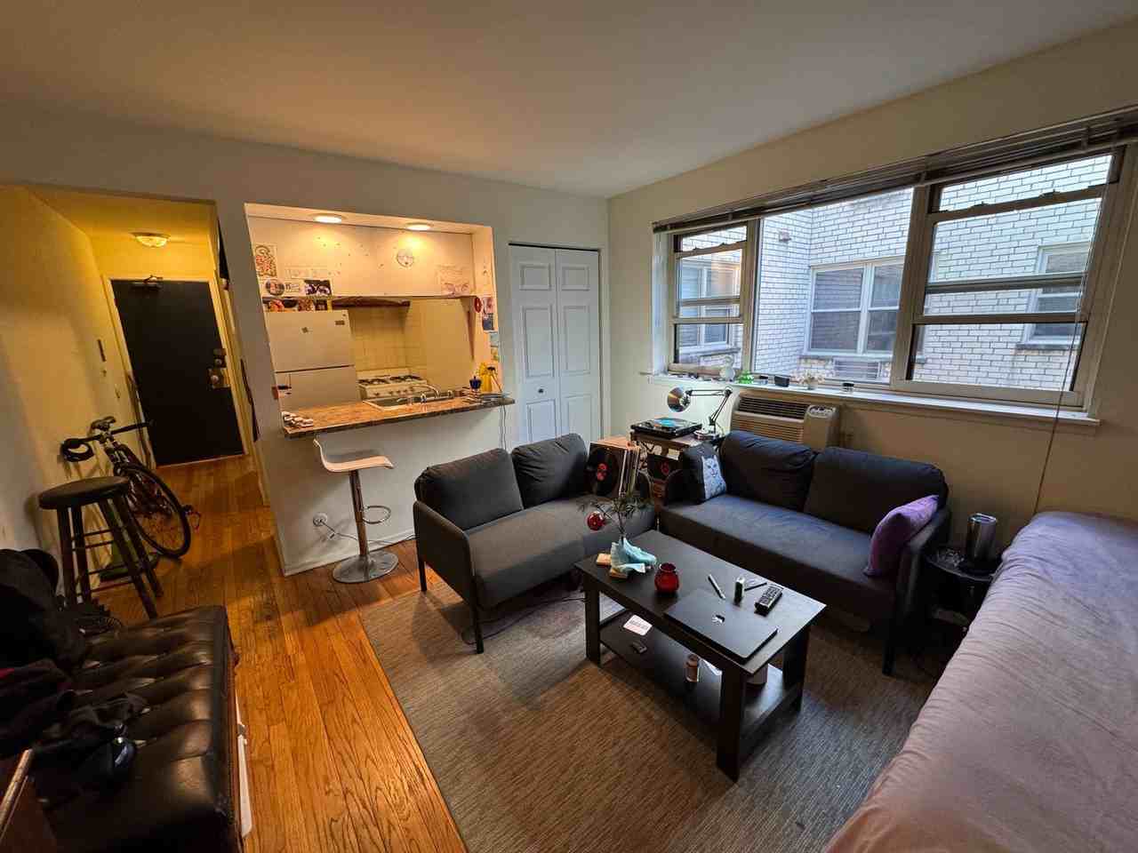 Okonski Briar 535 - Photo 2 of 22