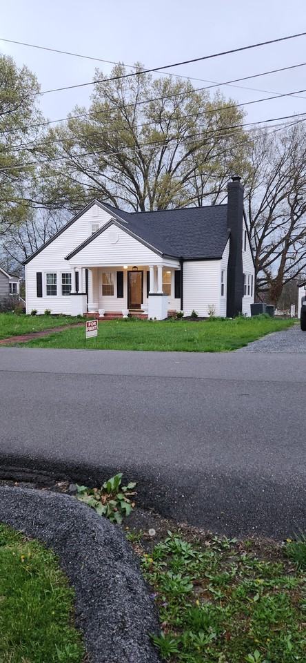 357 Oakland St Sw #NA - Photo 3 of 36