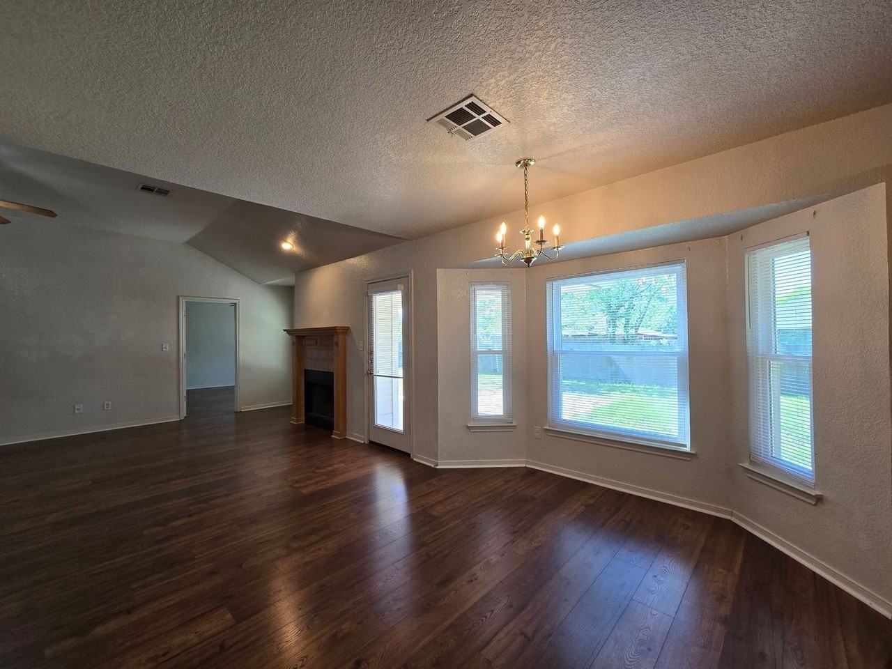 5012 Sunrise St - Photo 6 of 22