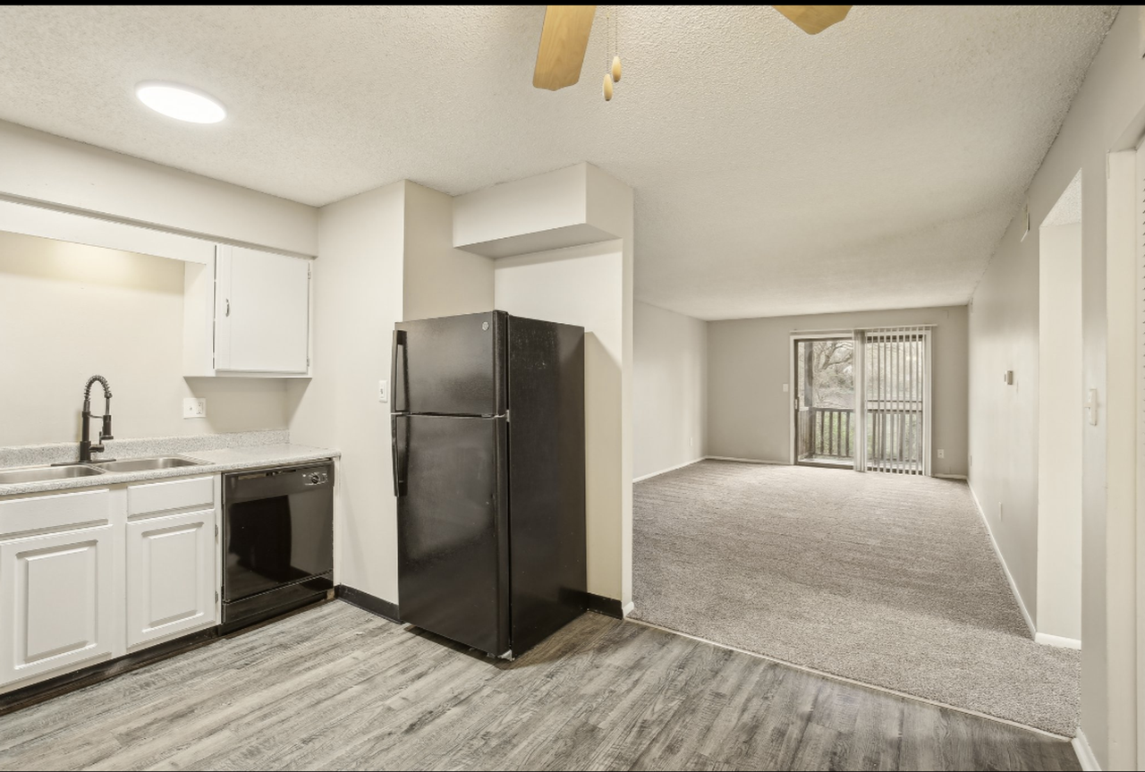 Flats at Wildwood - Photo 4 of 26