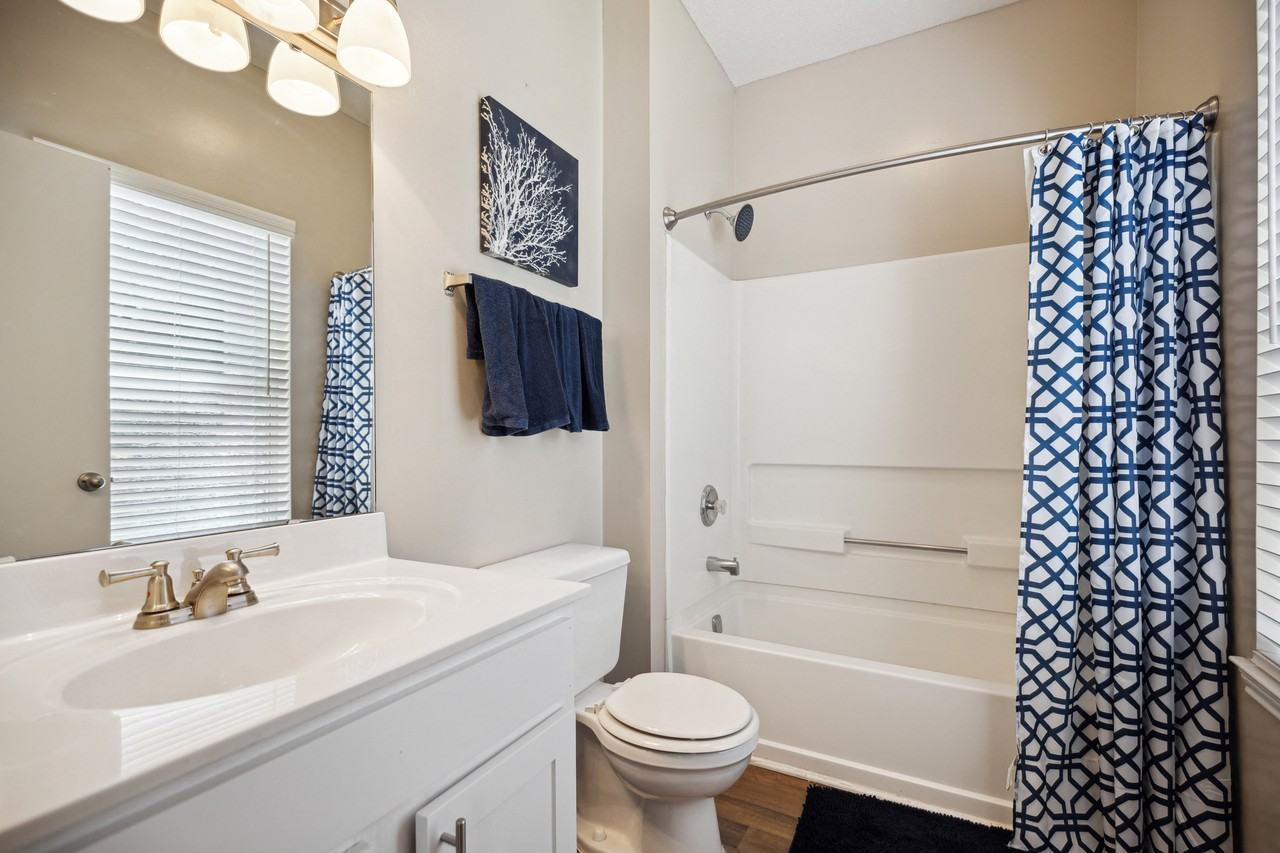 Northridge Crossings - Photo 3 of 45