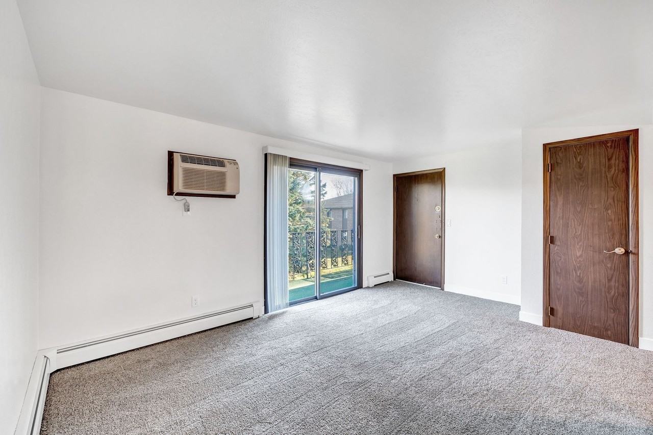 1673 Lenwood Ave. - Photo 4 of 10