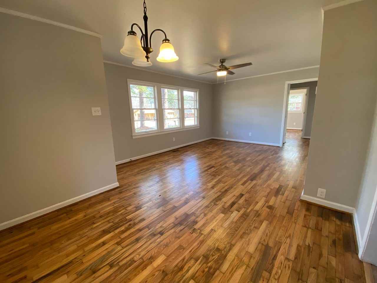 129 Benton Dr Nw - Photo 2 of 18