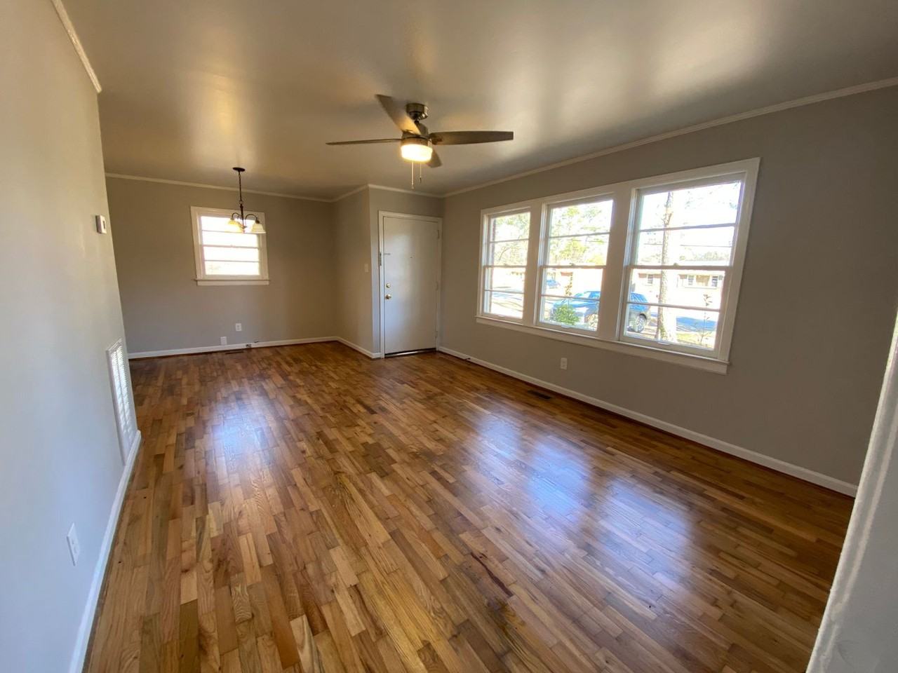 129 Benton Dr Nw - Photo 3 of 18