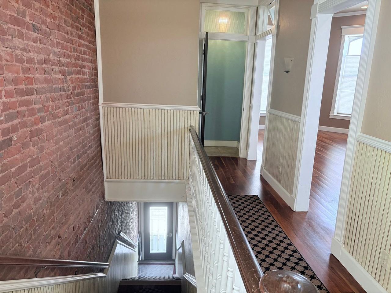 101 S Broadway St #B - Photo 3 of 19