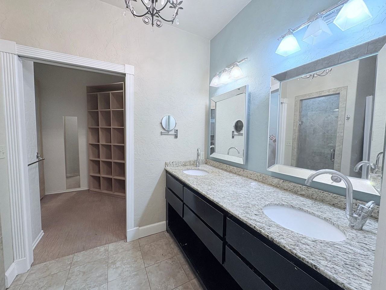 101 S Broadway St #B - Photo 7 of 19