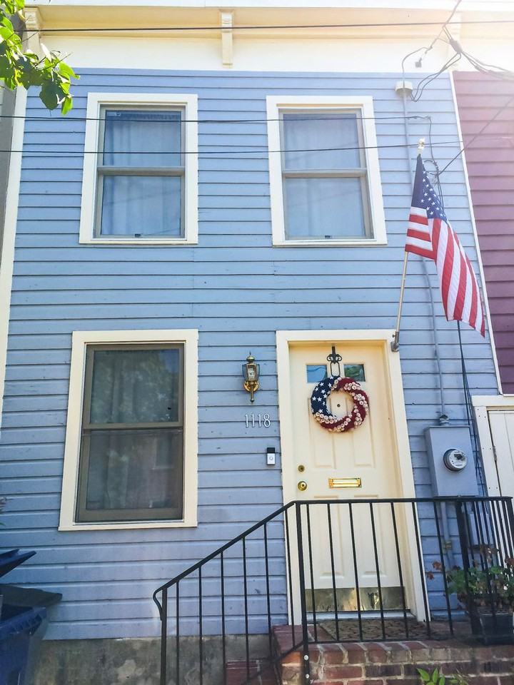 1118 Princess St - Photo 2 of 21