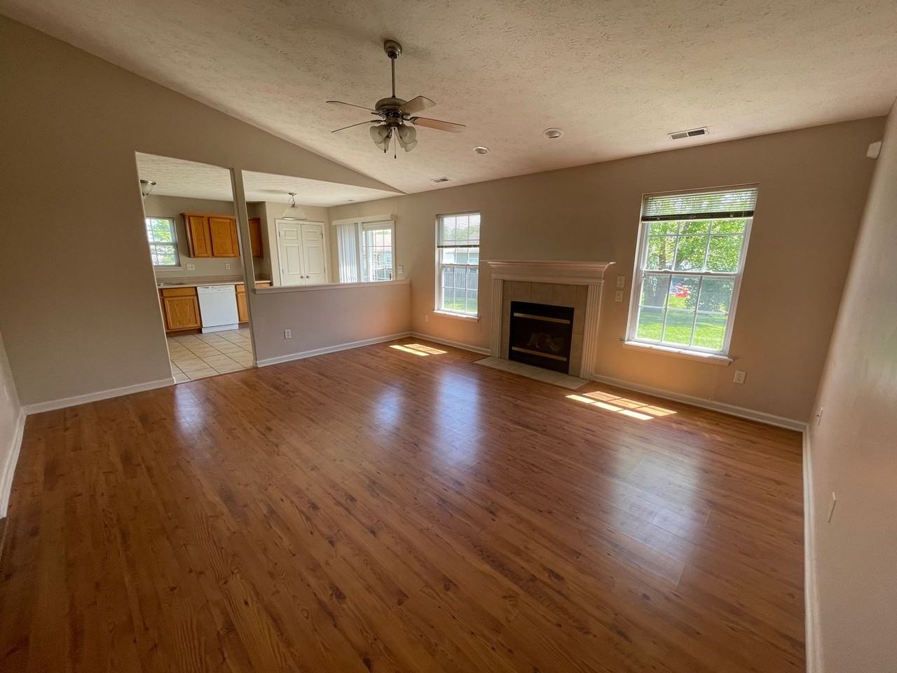 3129 Cirrus Ct - Photo 7 of 15