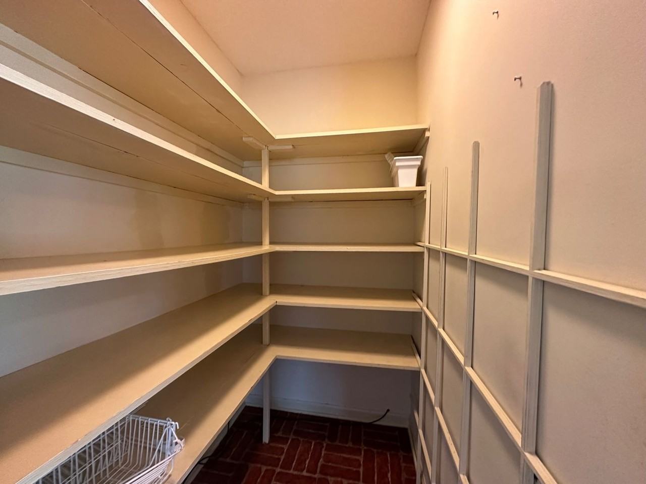 103 Bobolink Dr - Photo 7 of 16