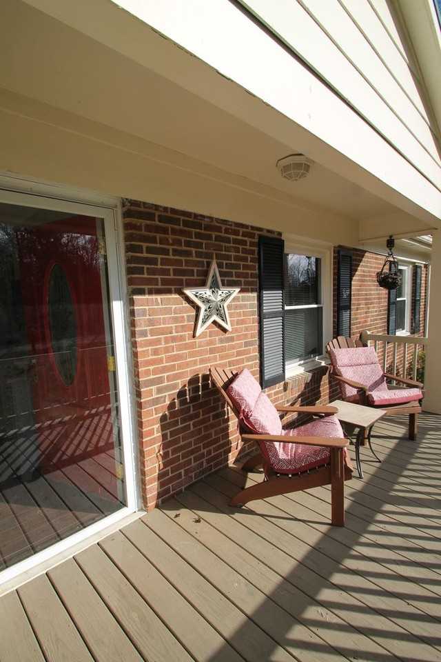 1732 University Park Dr - Photo 2 of 14