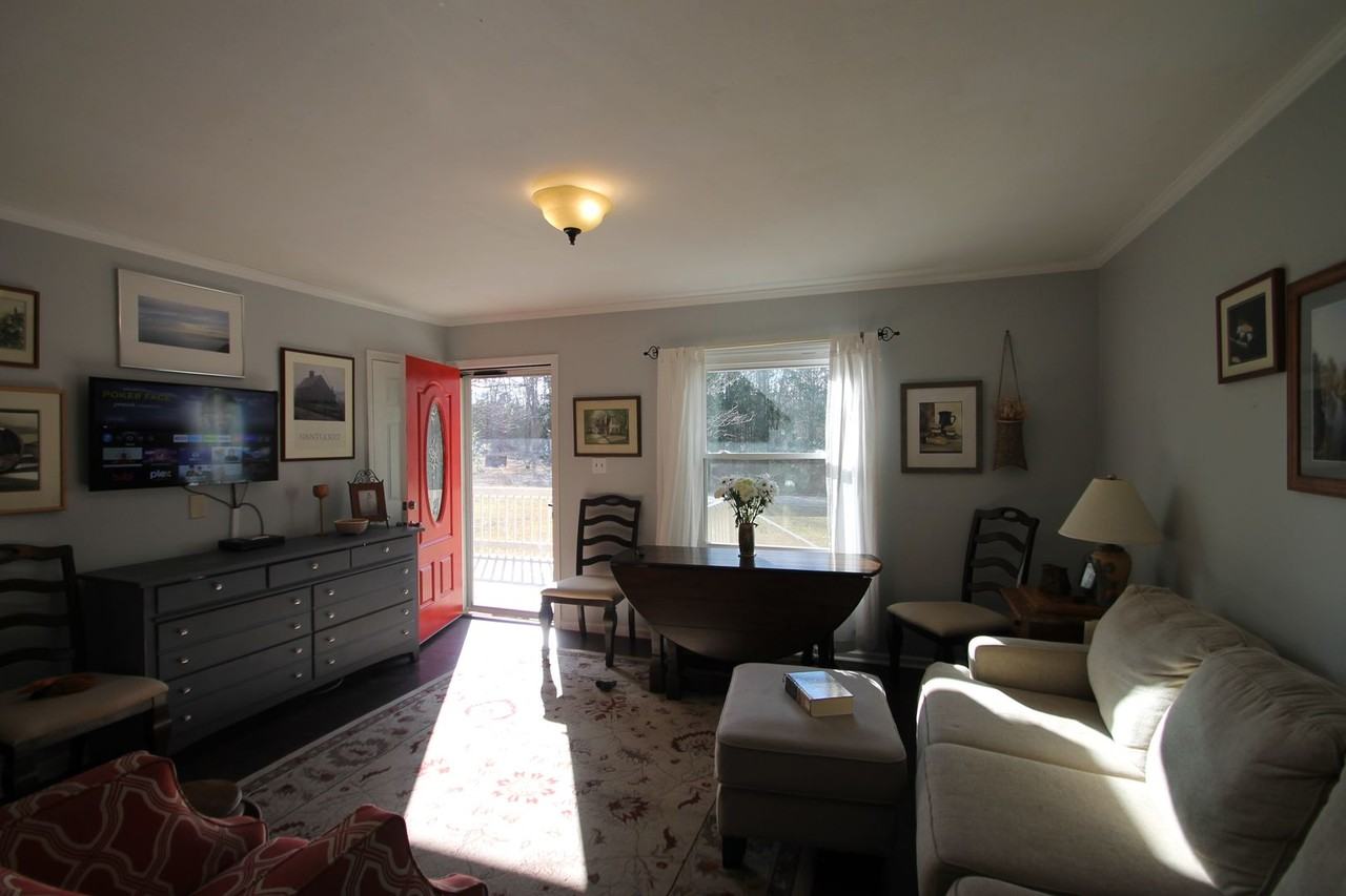 1732 University Park Dr - Photo 3 of 14