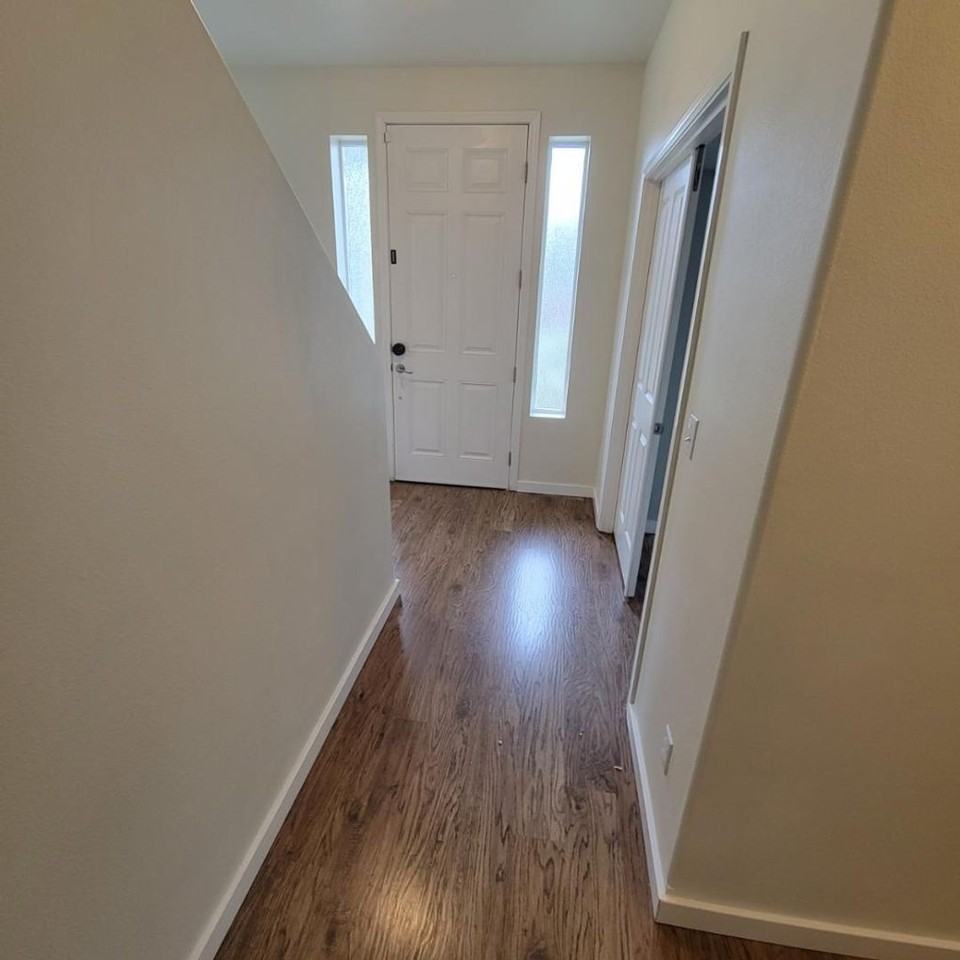 3520 Preston St Ne - Photo 2 of 30