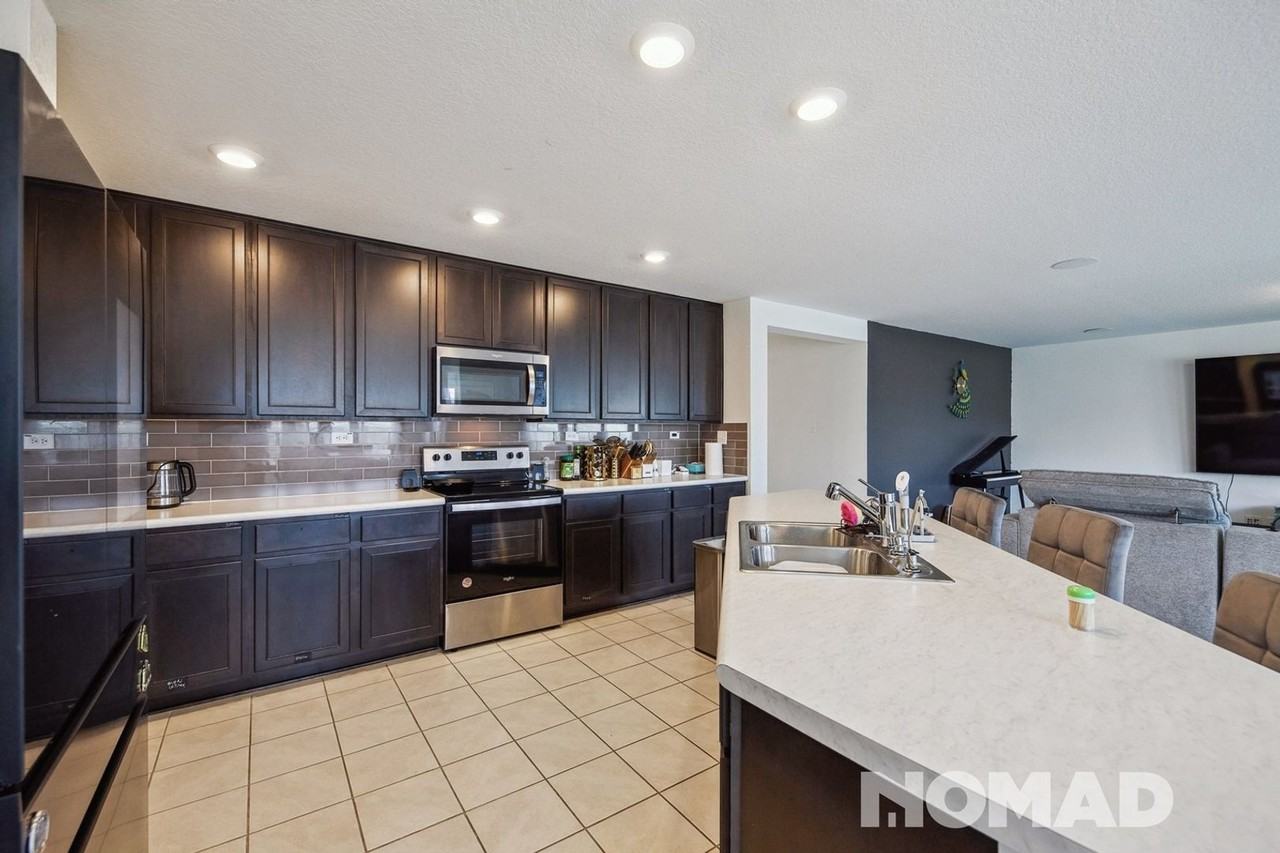 517 Harvest Flds - Photo 4 of 29