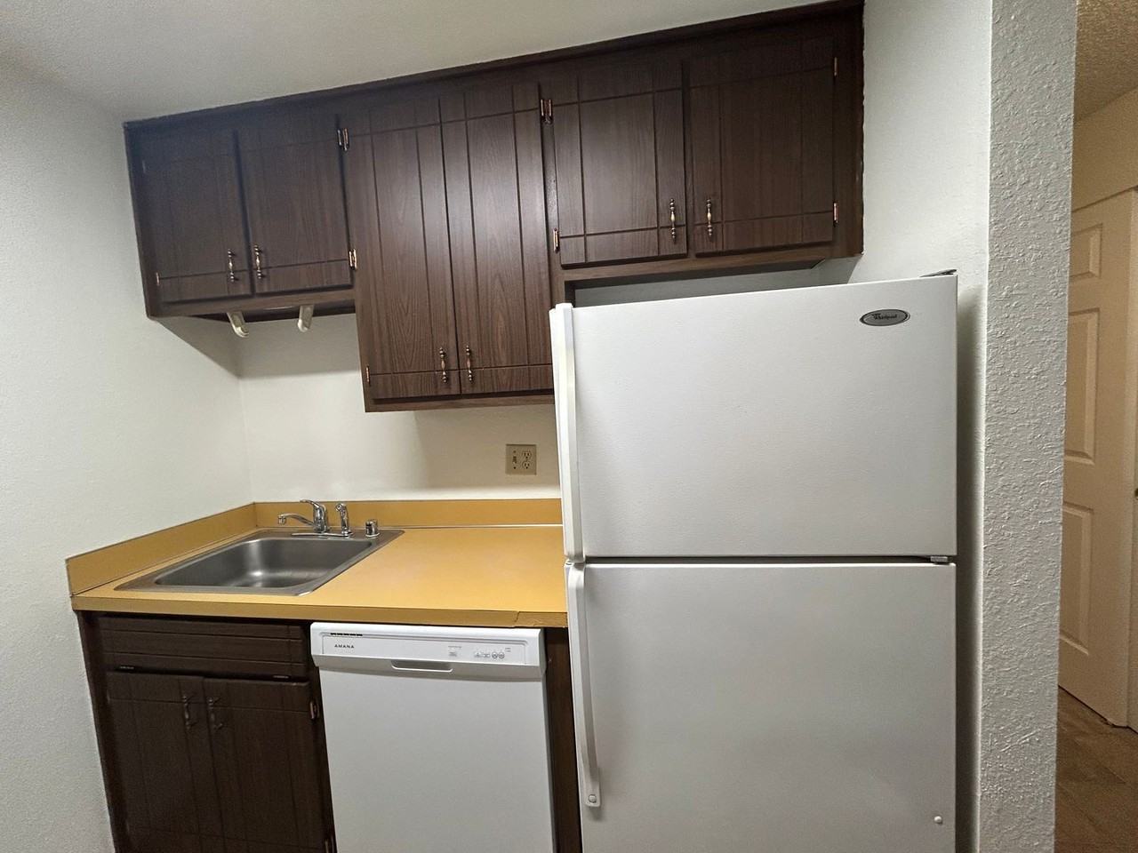 1630 Lincoln Street #8 - Photo 4 of 10