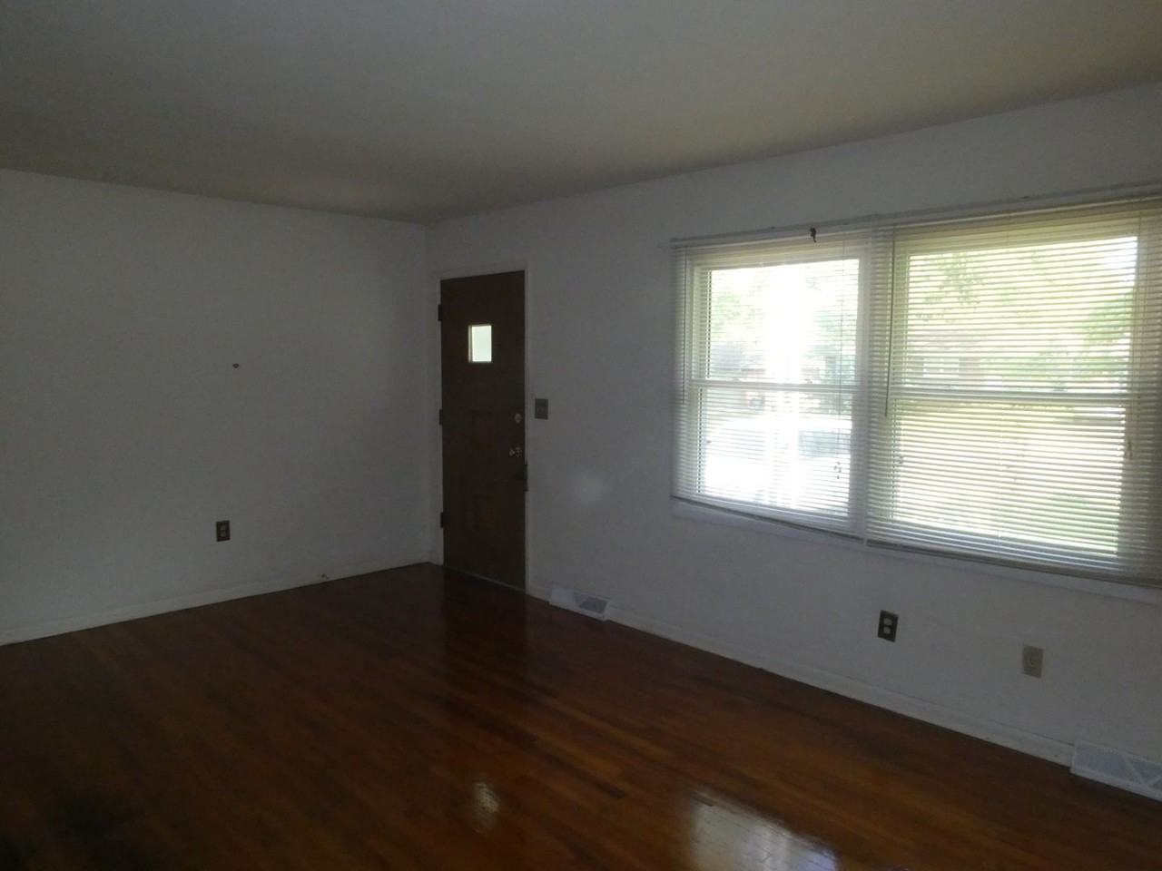 2600-02 Braemore Rd. - Photo 2 of 29