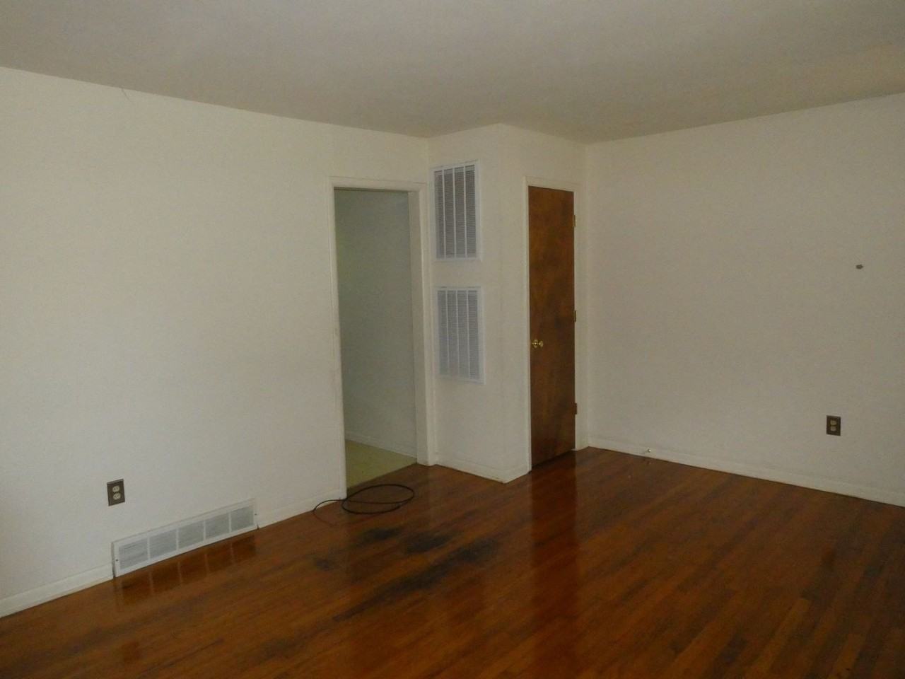 2600-02 Braemore Rd. - Photo 3 of 29