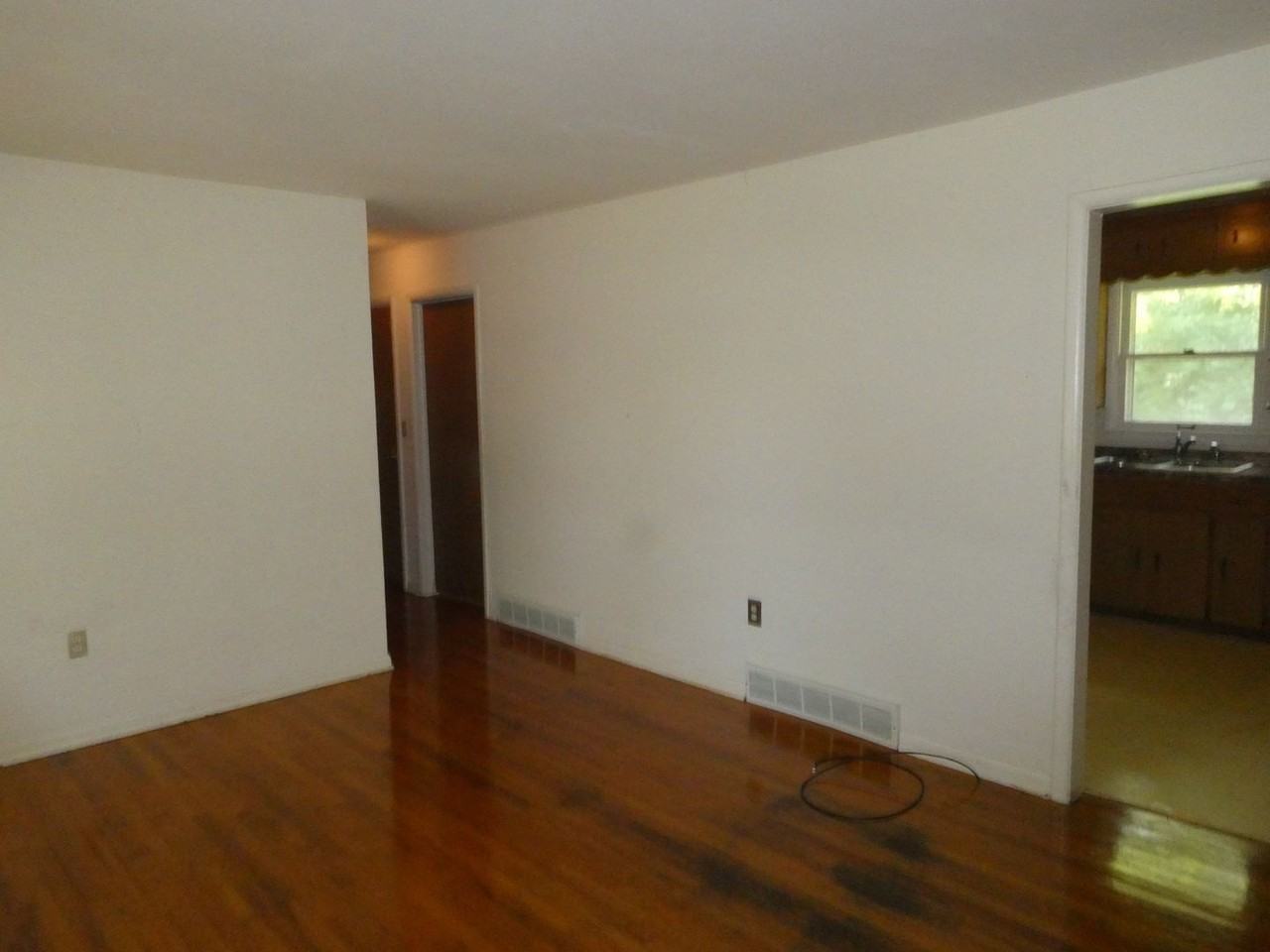 2600-02 Braemore Rd. - Photo 4 of 29