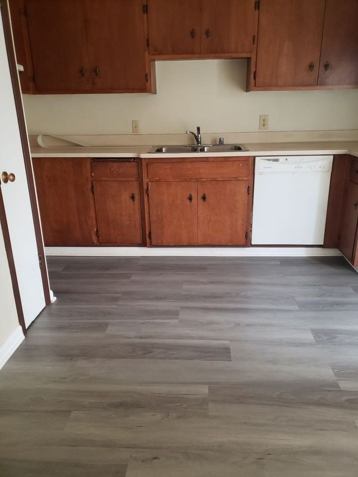 6032 W Port Ave - Photo 3 of 10