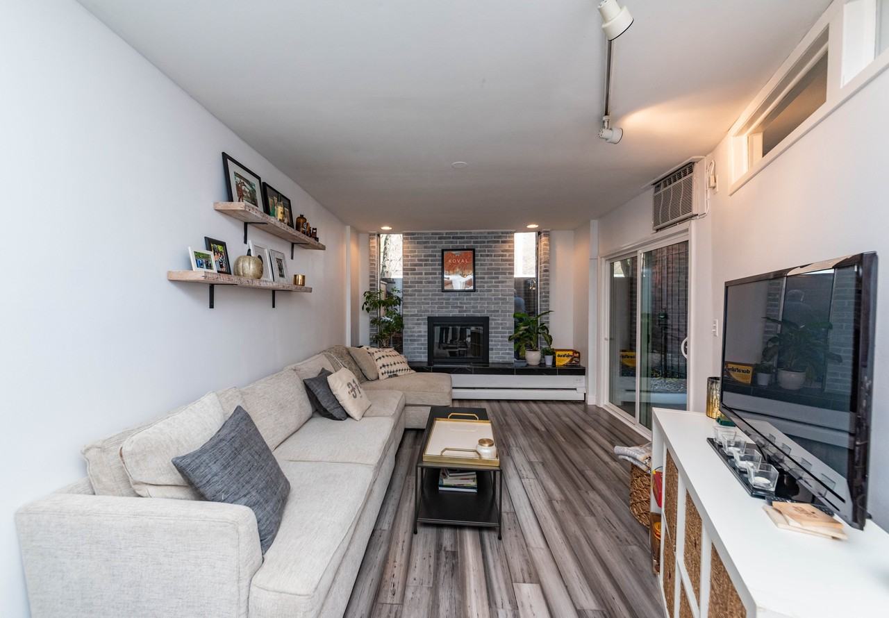 1750 N Wells St #106 - Photo 4 of 13