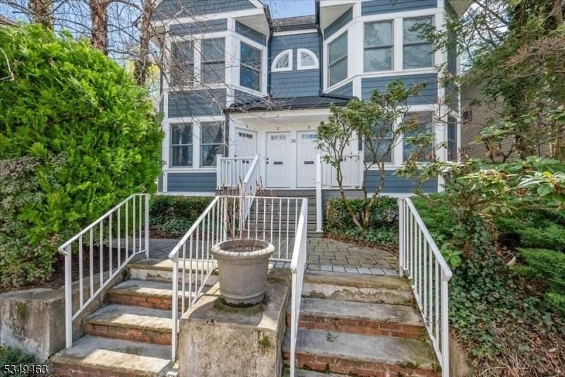 36 Phoenix Ave Apt A #A - Photo 2 of 19