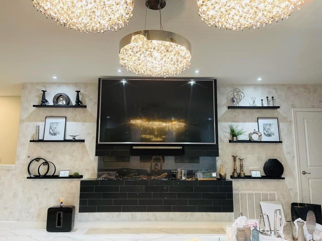 711 N Rome Ave - Photo 5 of 17