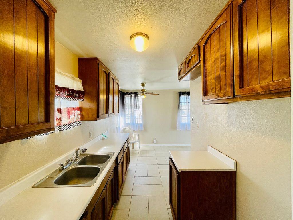 15873 N St - Photo 3 of 8