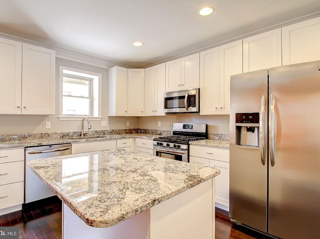 3014 E Baltimore St - Photo 2 of 9