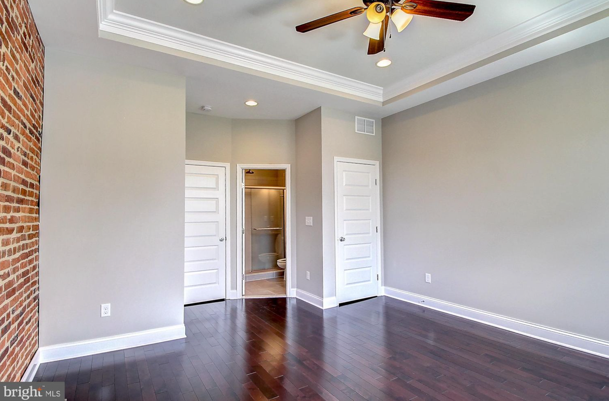 3014 E Baltimore St - Photo 5 of 9