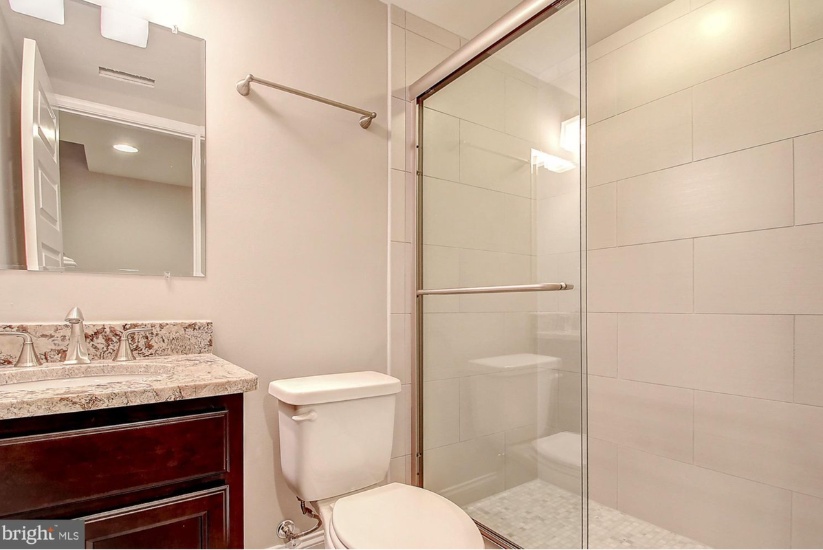 3014 E Baltimore St - Photo 7 of 9