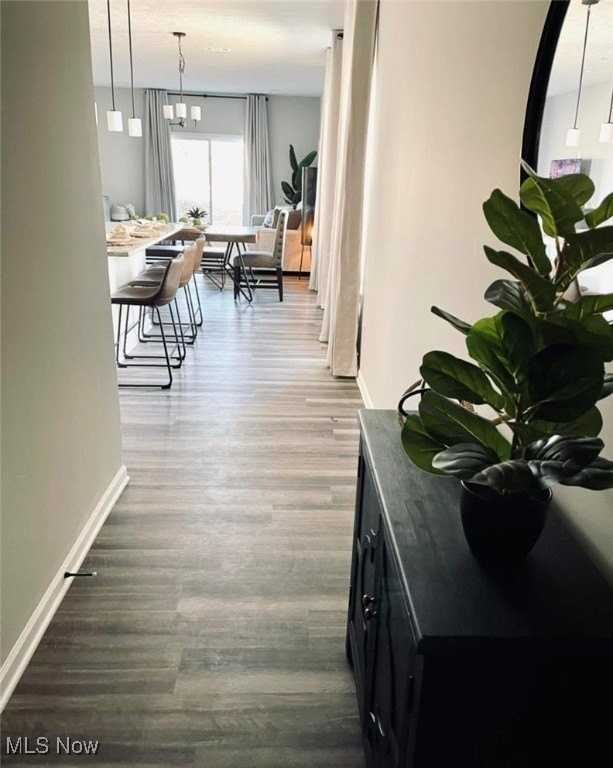 1368 Maple Grove Ln - Photo 4 of 21