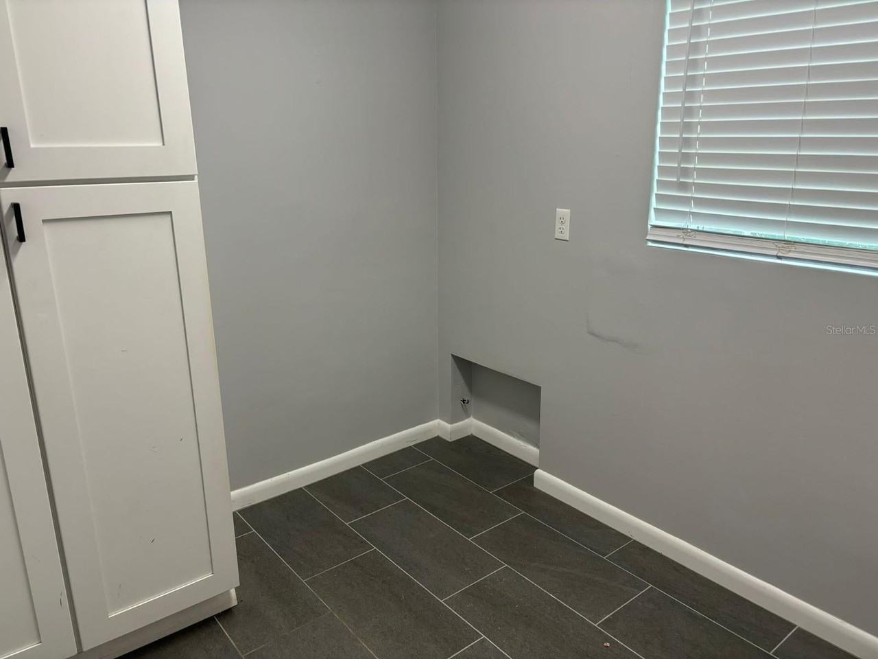 2619 Ambergate Rd - Photo 6 of 12