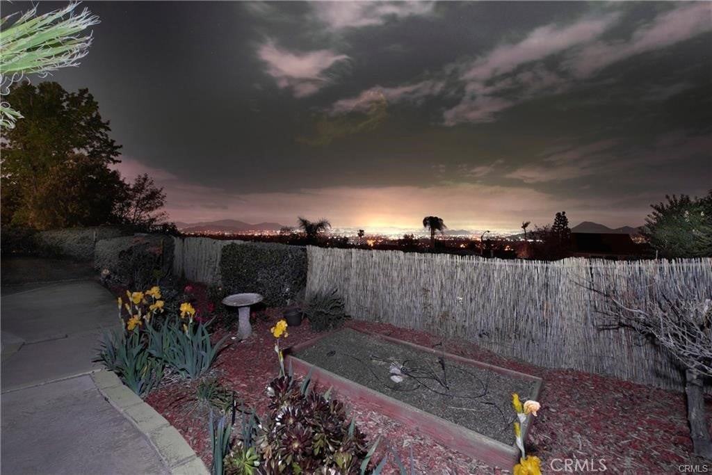 1377 Ransom Rd - Photo 6 of 30