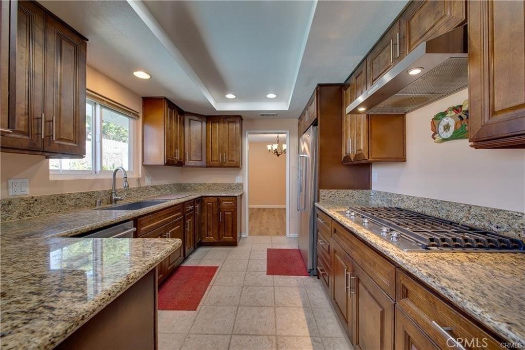 1377 Ransom Rd - Photo 7 of 30