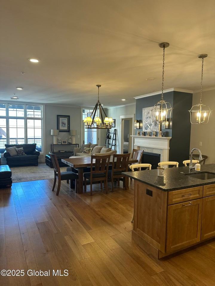 55 Phila St - Photo 4 of 14